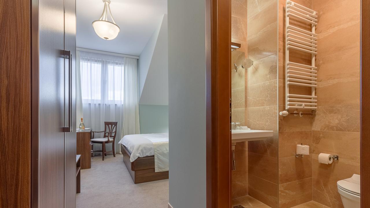 Hotel Maroon 萨格勒布 外观 照片