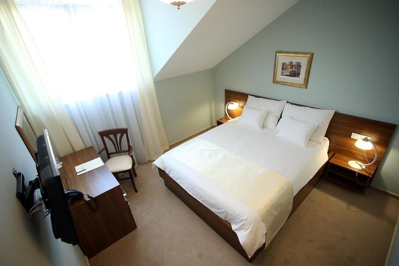 Hotel Maroon 萨格勒布 外观 照片