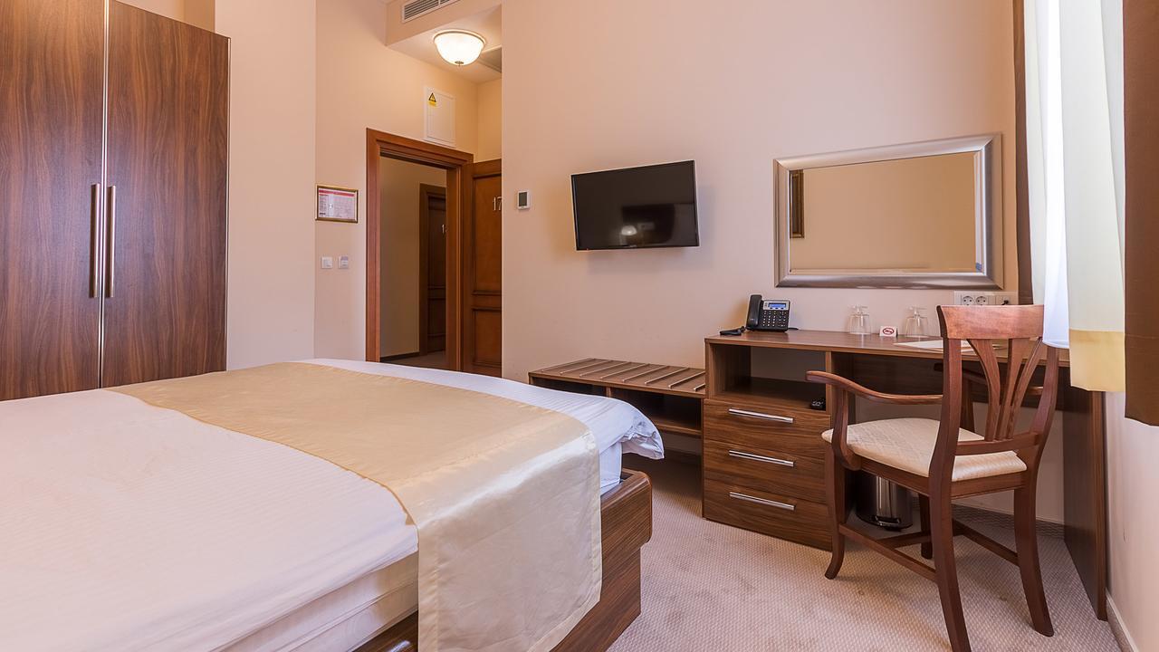 Hotel Maroon 萨格勒布 外观 照片